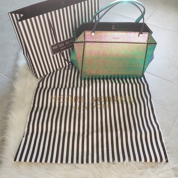 henri bendel Handbags - Henri Bendel Hologram Bag